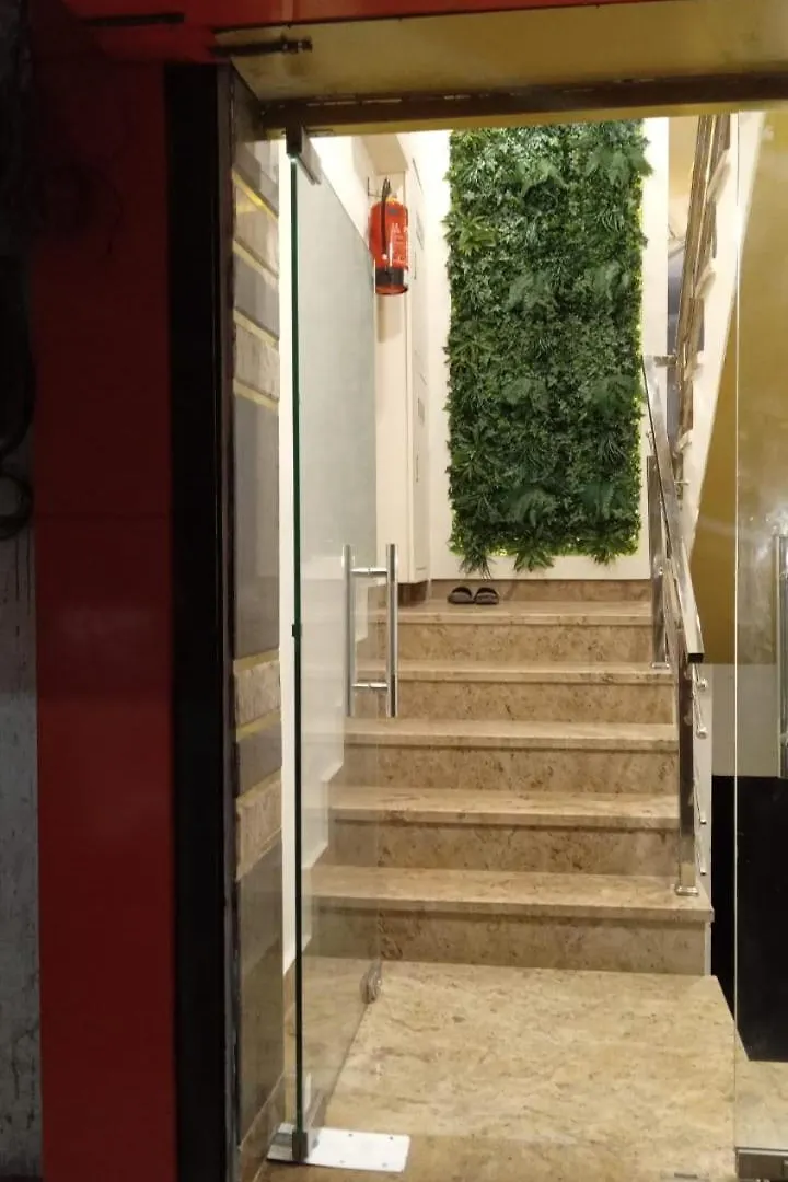 Hotel H Inn Varanasi