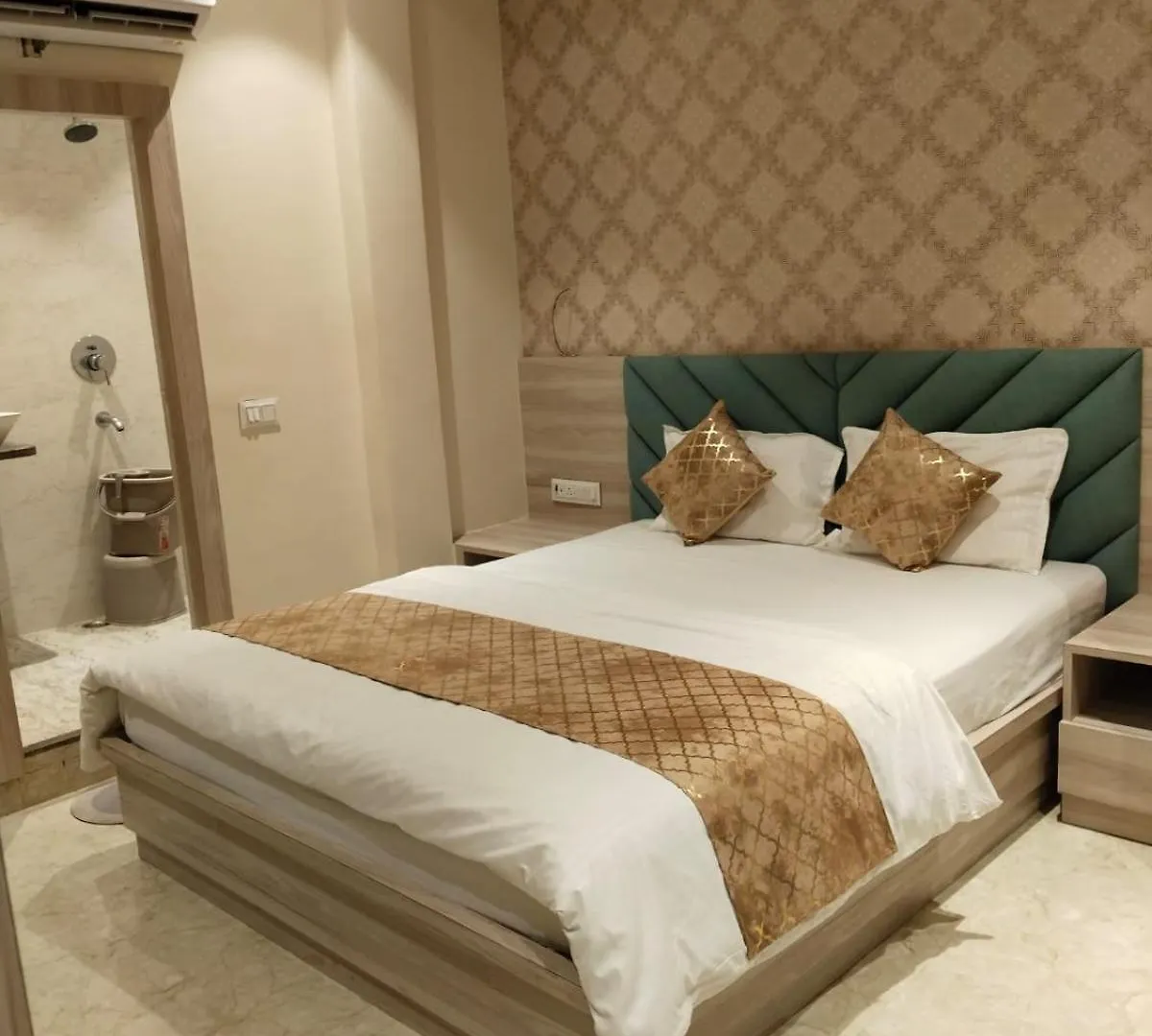 Hotel H Inn Varanasi Indien